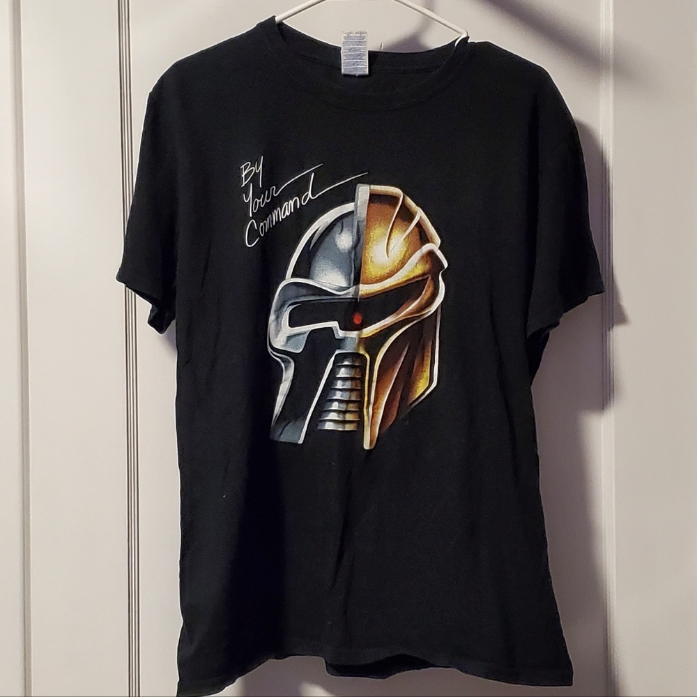 BATTLESTAR GALACTICA Cylon "By Your Command" Graphic T-Shirt LARGE